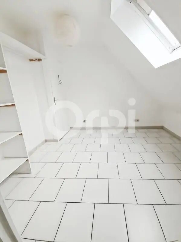 Appartement à louer, 26m², Nanteuil-le-Haudouin