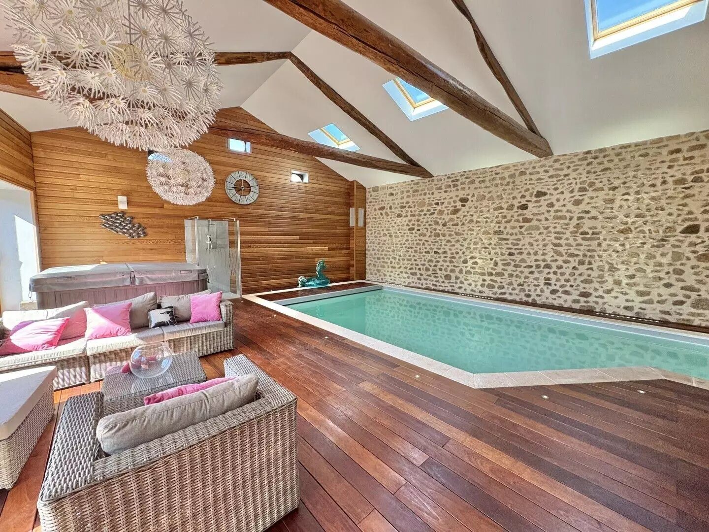 Maison à vendre, 323m², Longessaigne