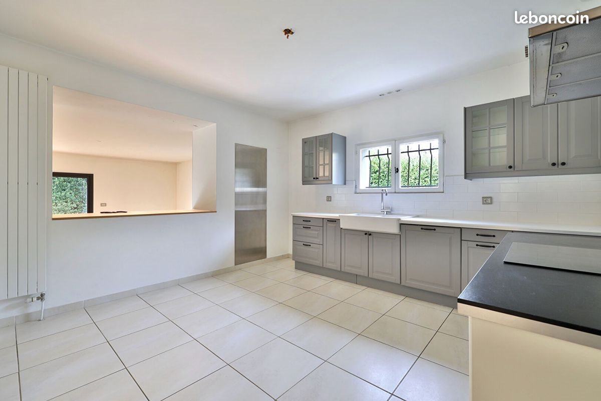 Maison à vendre, 220m², Saint-Cyr-au-Mont-d'Or