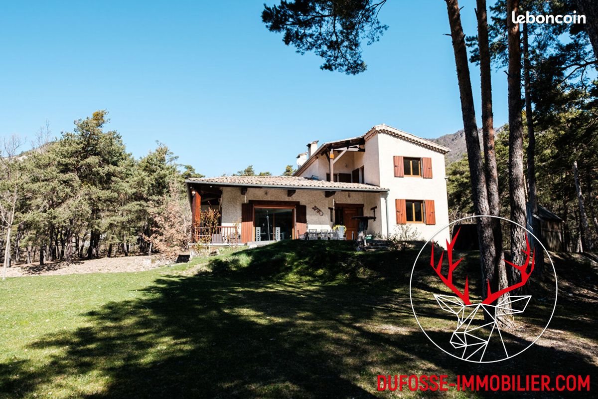 Maison à vendre, 300m², Saint-Etienne-en-Dévoluy