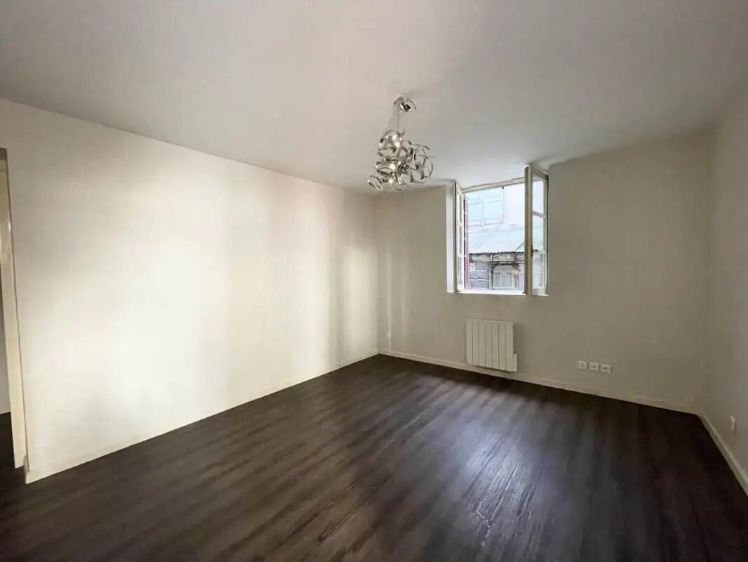 Appartement à louer, 45m², Mâcon