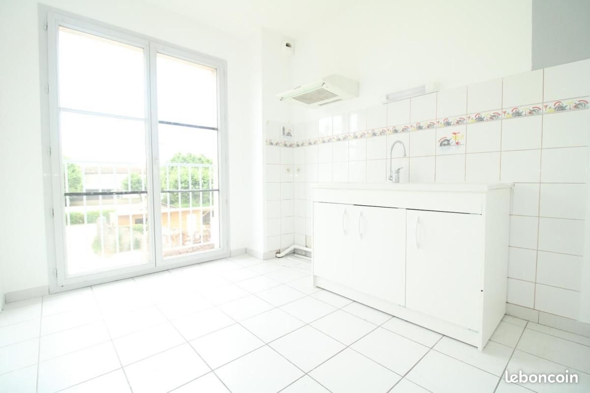 Appartement à louer, 70m², Montmerle-sur-Saône