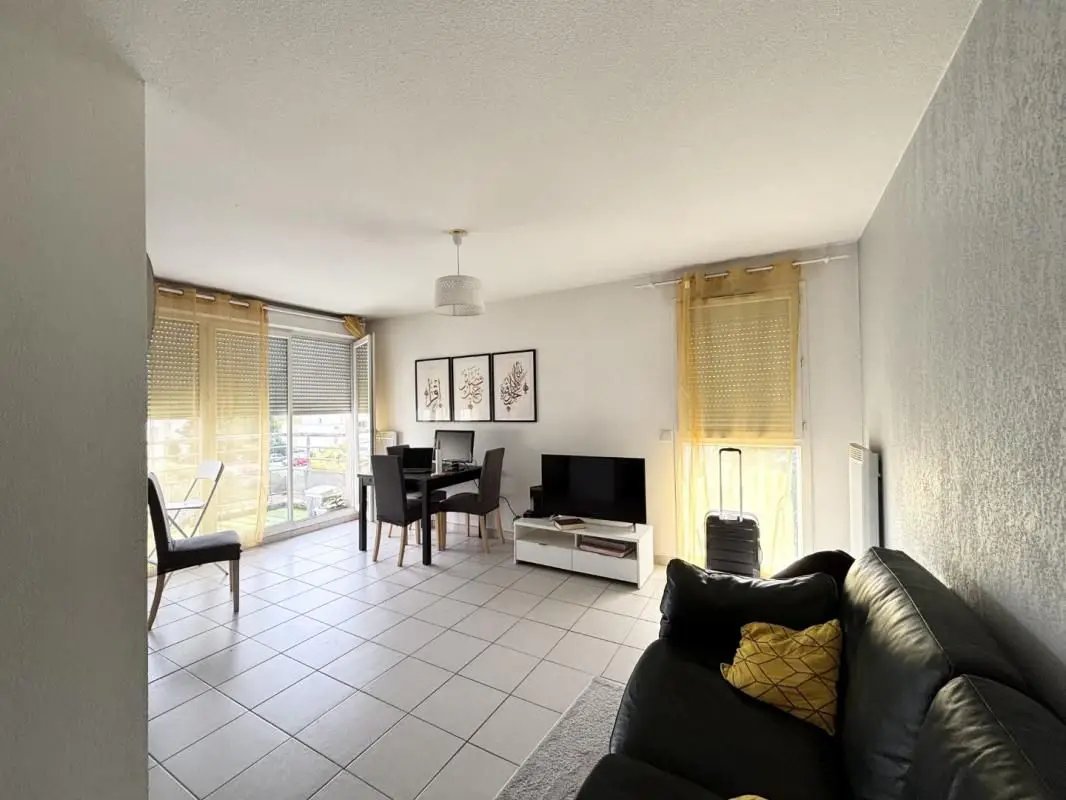 Appartement à louer, 59m², Belleville