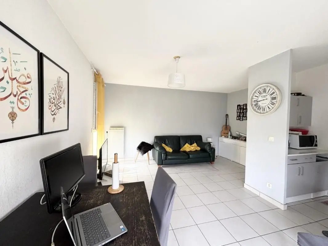 Appartement à louer, 59m², Belleville