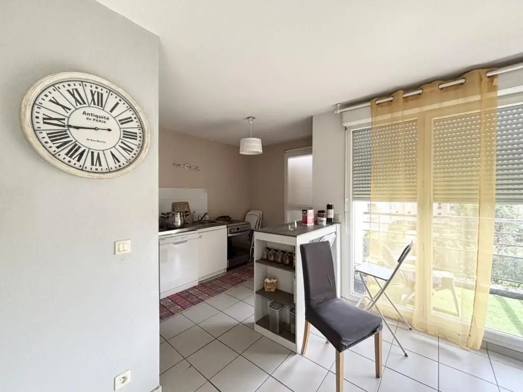 Appartement à louer, 59m², Belleville