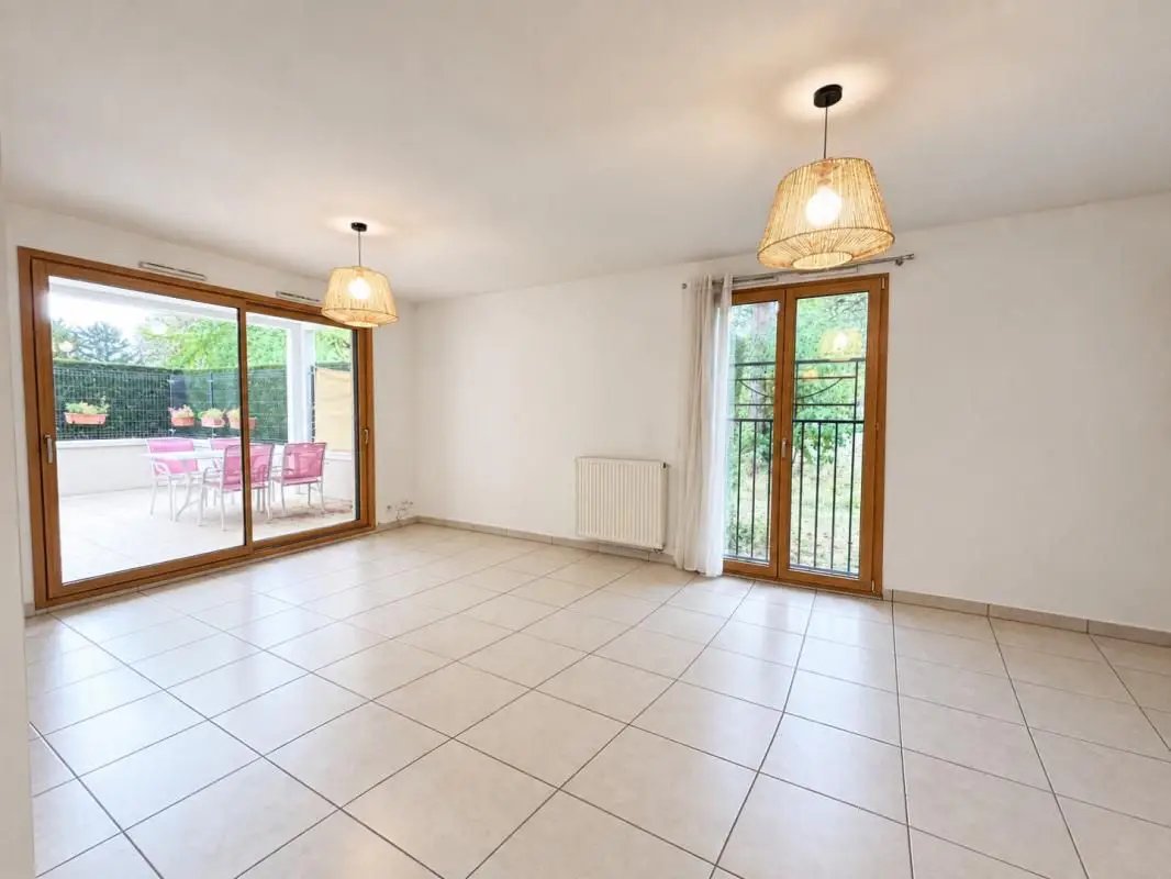 Appartement à louer, 95m², Belleville