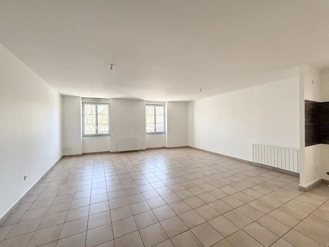 Appartement à louer, 93m², Mâcon