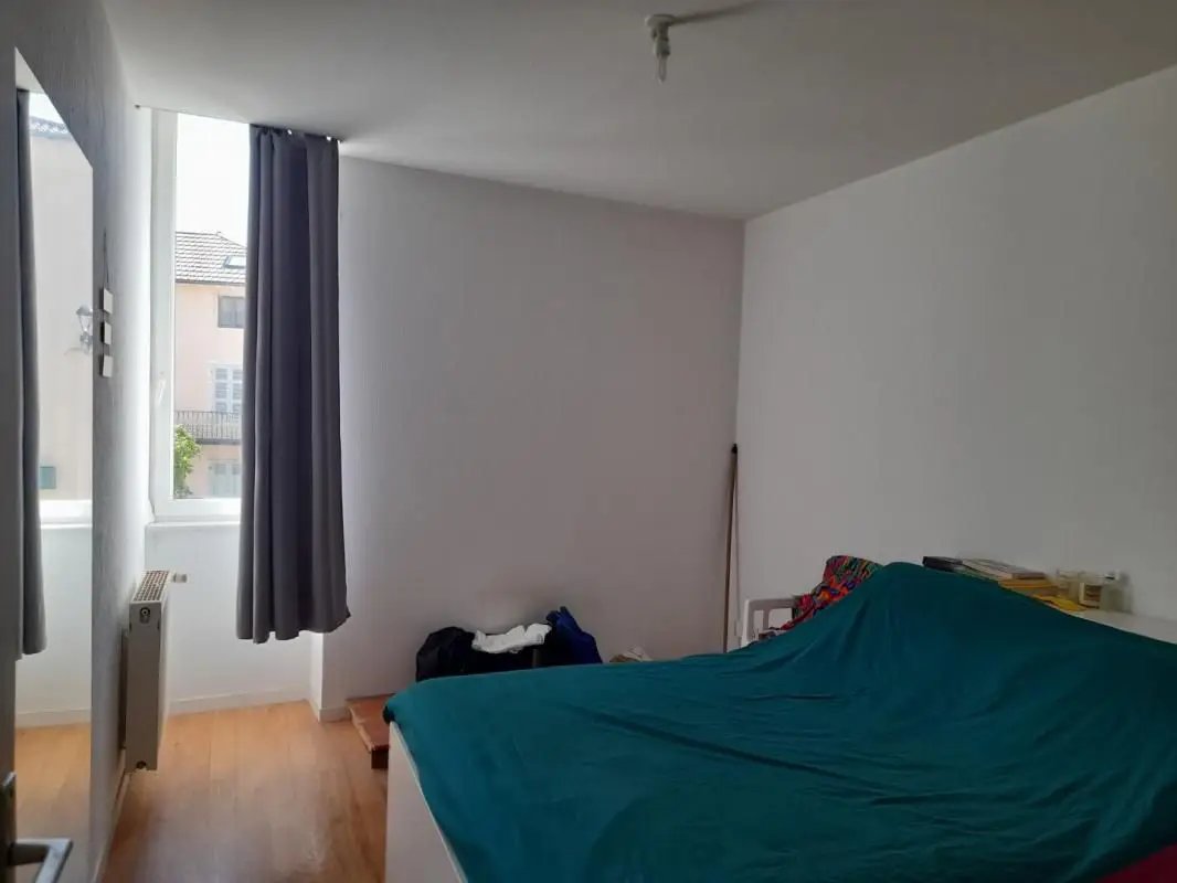Appartement à louer, 66m², Saint-Trivier-sur-Moignans