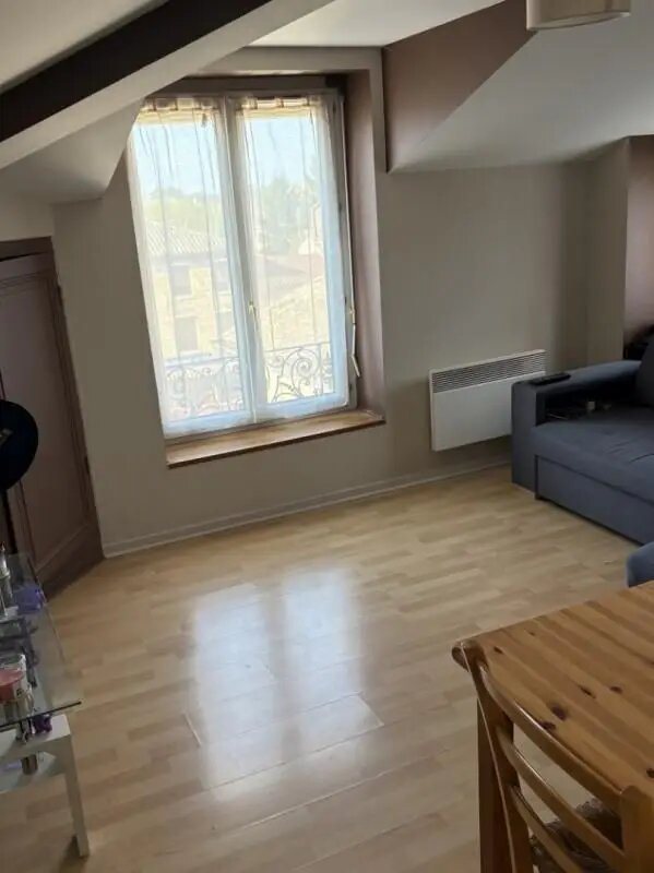 Appartement à louer, 16m², Belleville