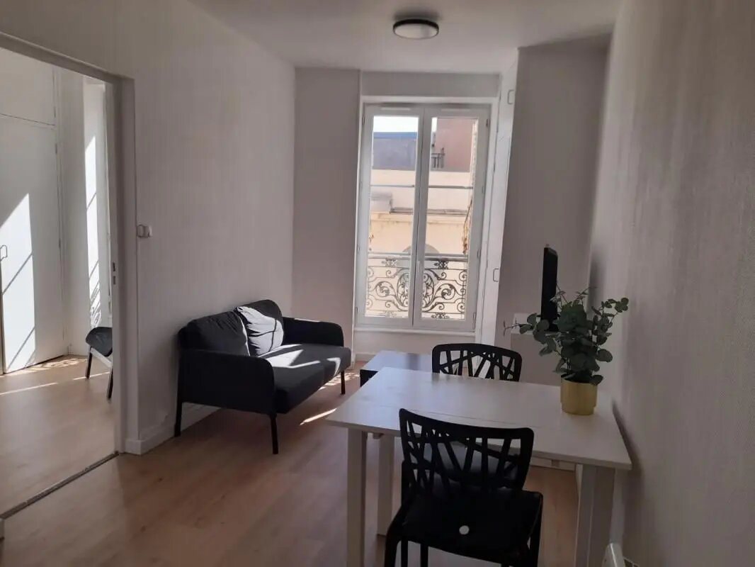 Appartement à louer, 30m², Mâcon
