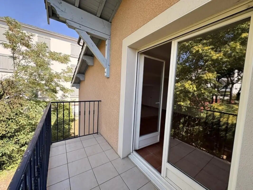 Appartement à louer, 49m², Jassans-Riottier