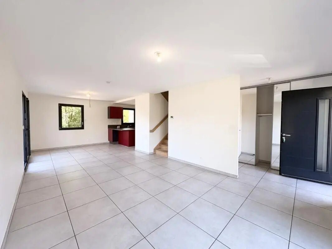 Maison à louer, 110m², Montmerle-sur-Saône