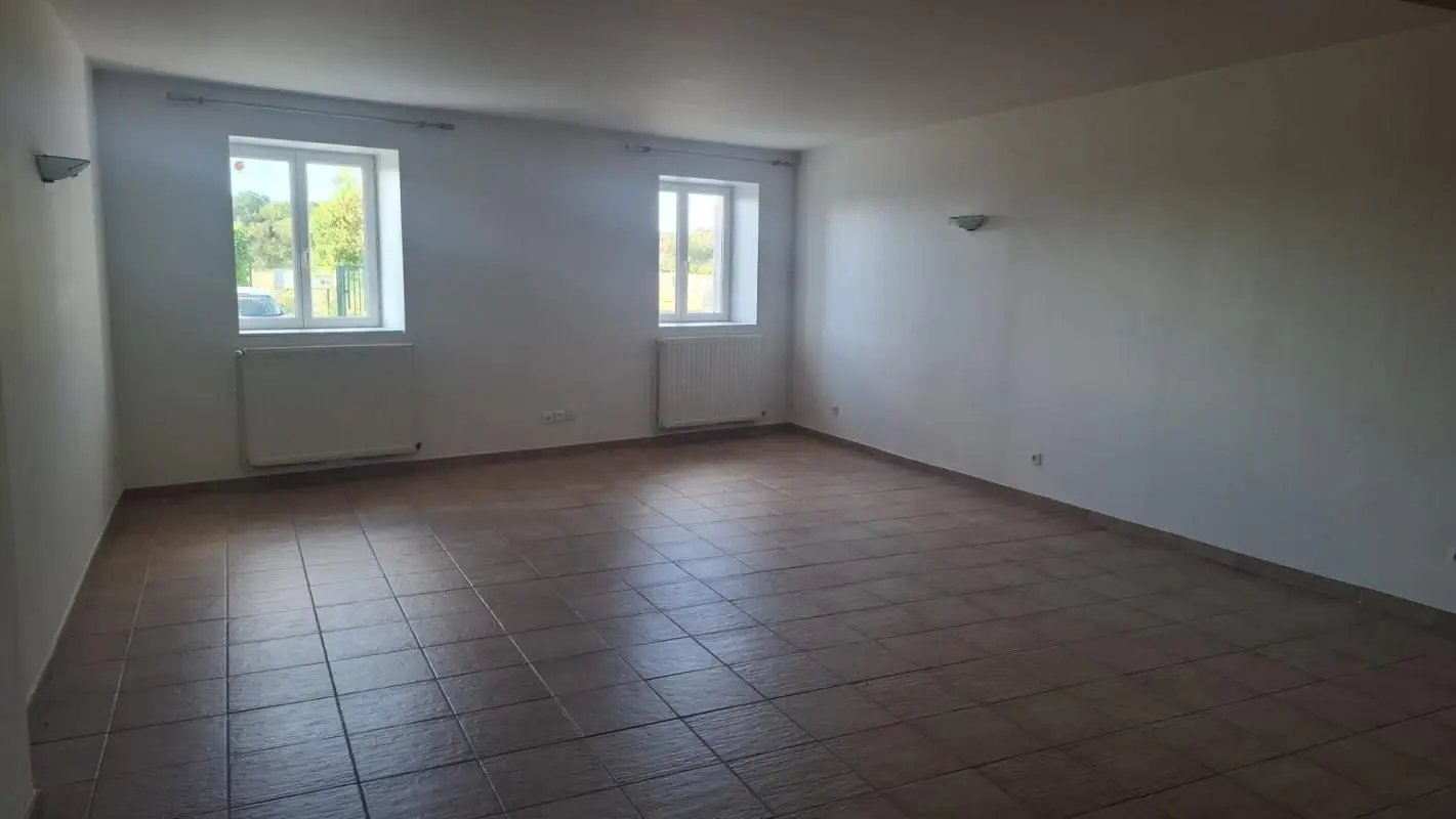 Appartement à louer, 135m², Fareins