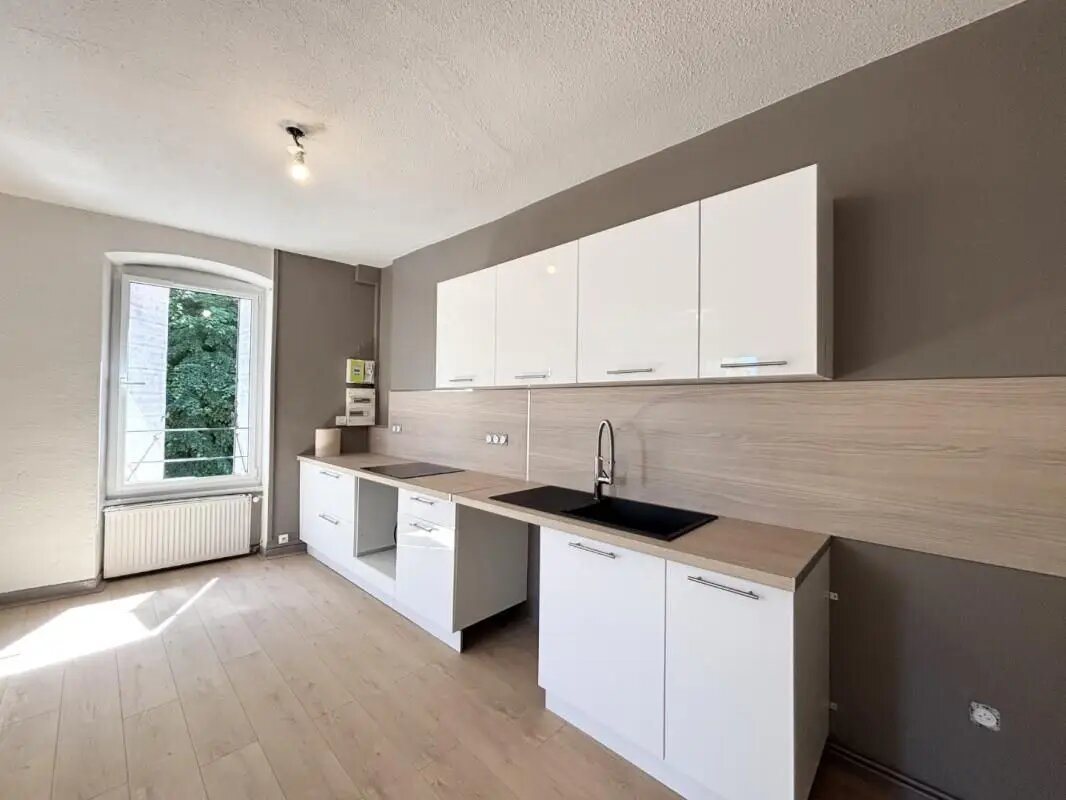 Appartement à louer, 131m², Beaujeu