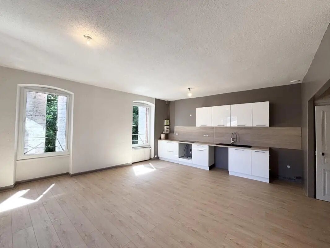 Appartement à louer, 131m², Beaujeu