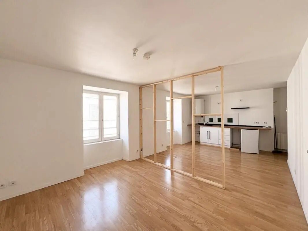 Appartement à louer, 28m², Belleville