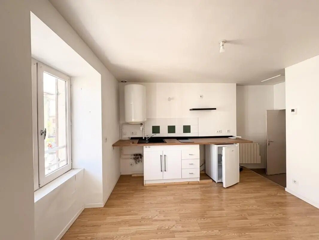 Appartement à louer, 28m², Belleville