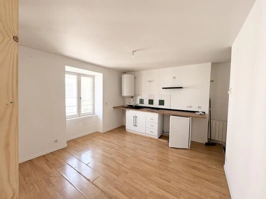 Appartement à louer, 28m², Belleville