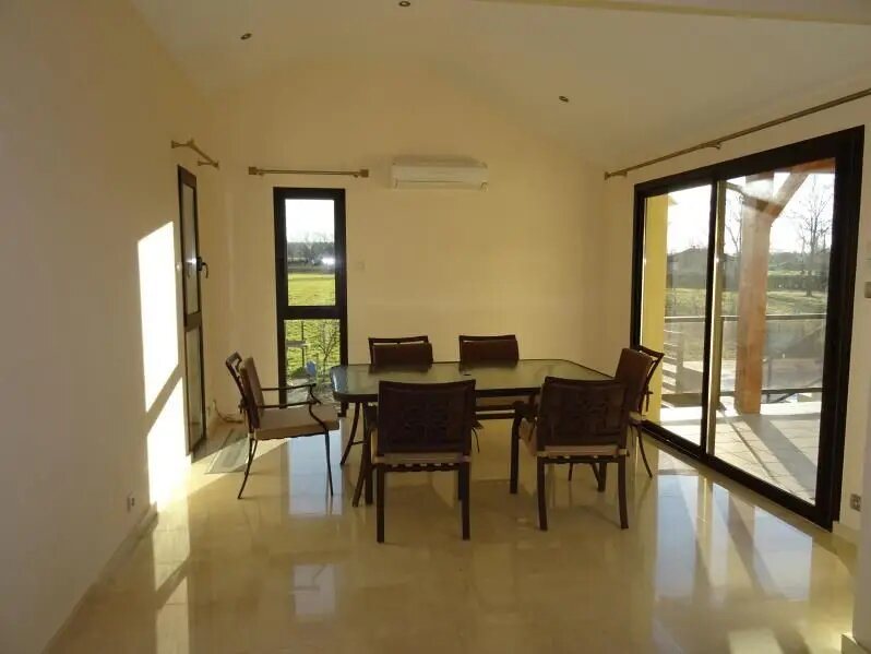 Maison à louer, 187m², Perreux