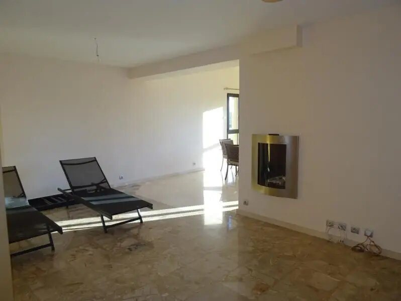 Maison à louer, 187m², Perreux