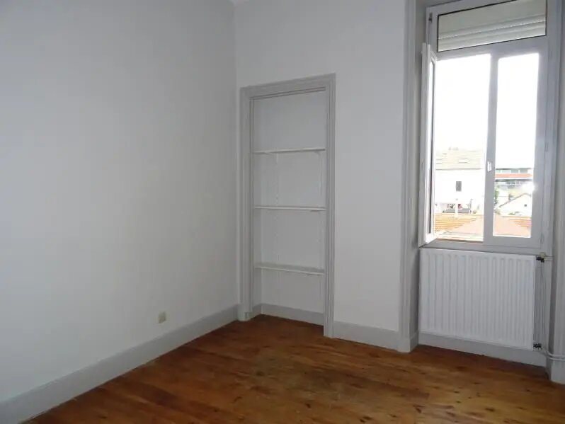 Appartement à louer, 51m², Roanne