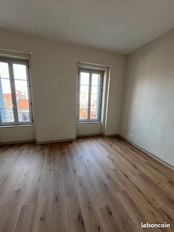 Appartement à louer, 88m², Roanne