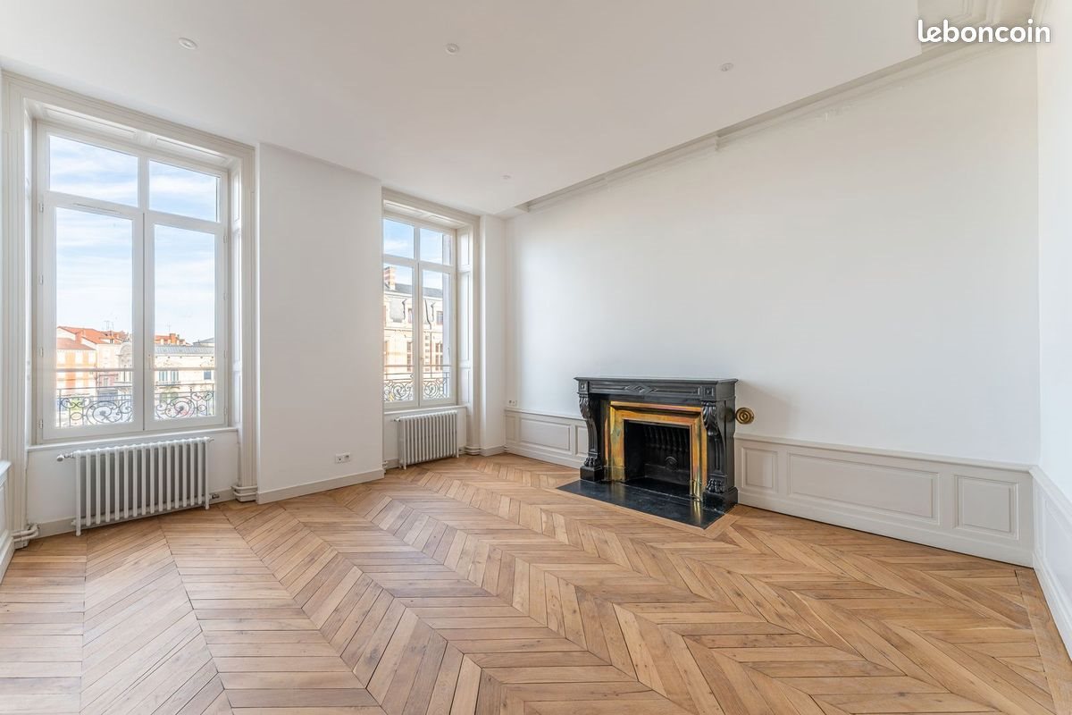 Appartement à louer, 99m², Roanne