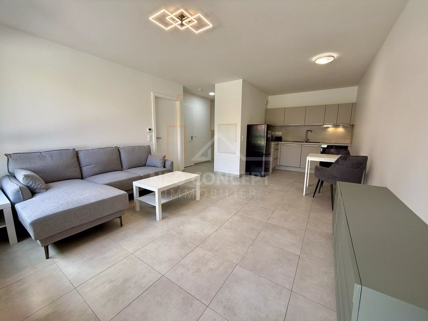 Appartement à louer, 44m², Seebach