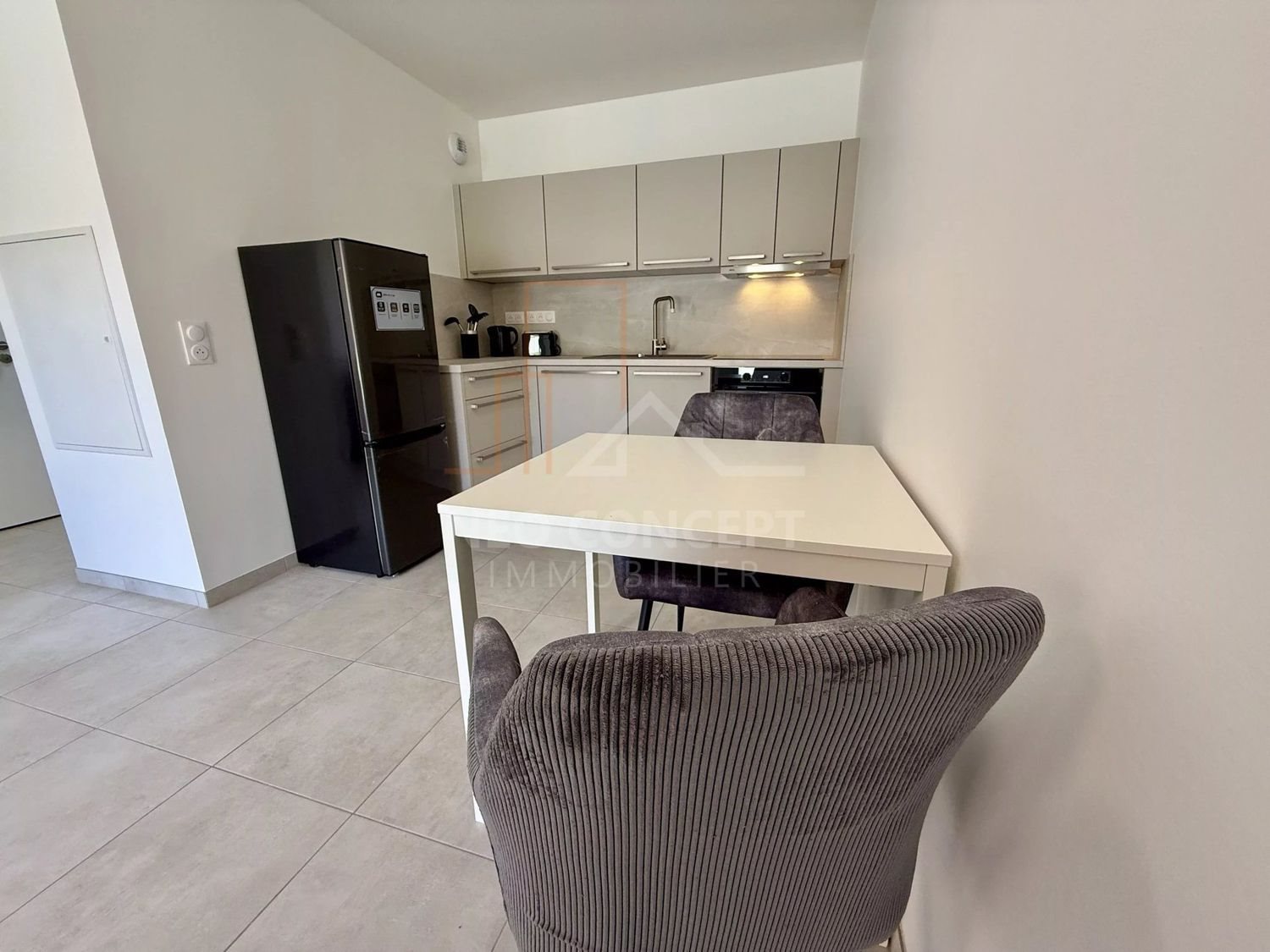 Appartement à louer, 44m², Seebach