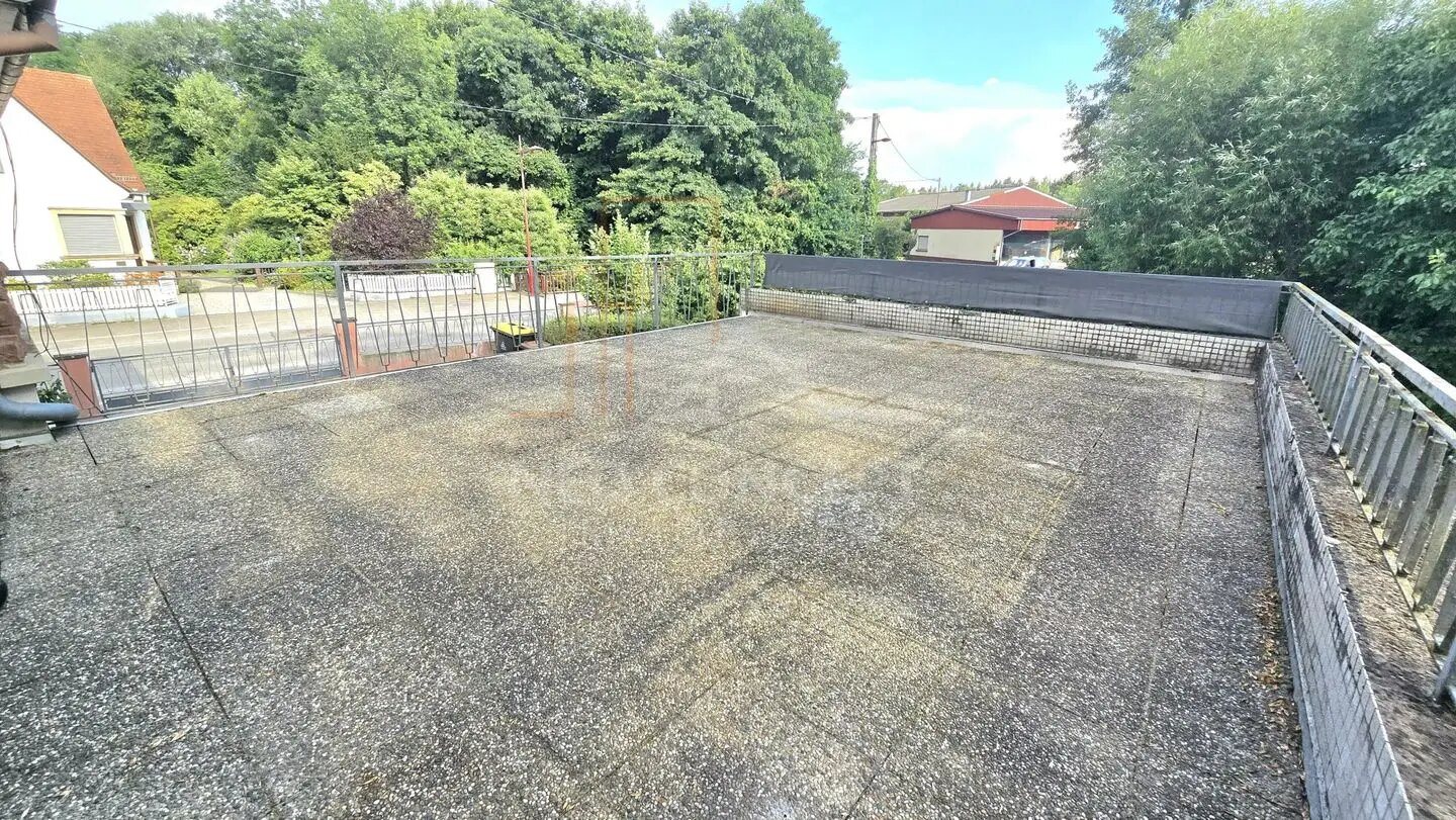Appartement à louer, 84m², Niederroedern