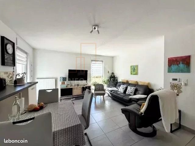 Appartement à louer, 73m², Gries