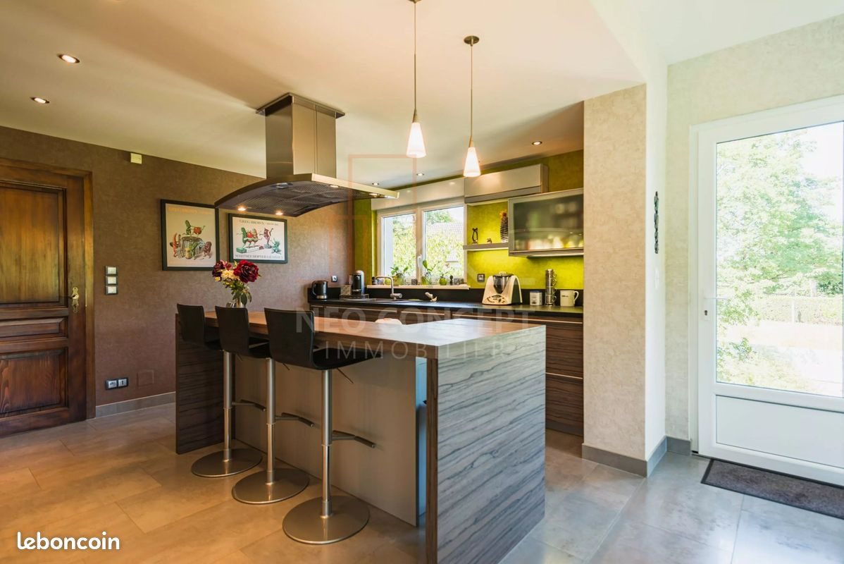 Maison à vendre, 145m², Schweighouse-sur-Moder