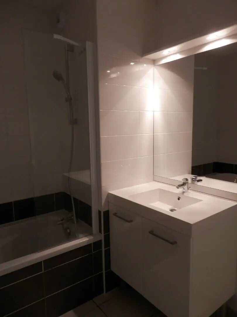 Appartement à louer, 62m², Bron