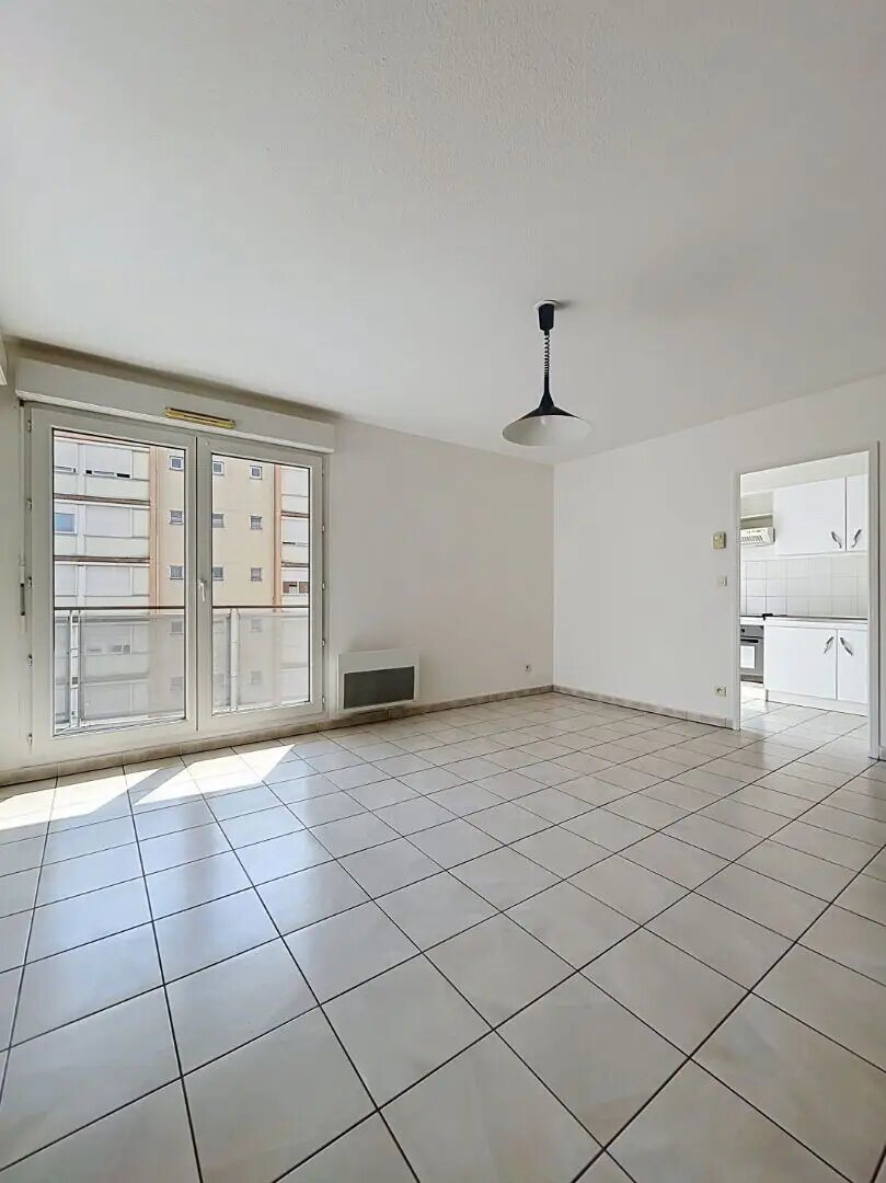 Appartement à louer, 48m², Villeurbanne