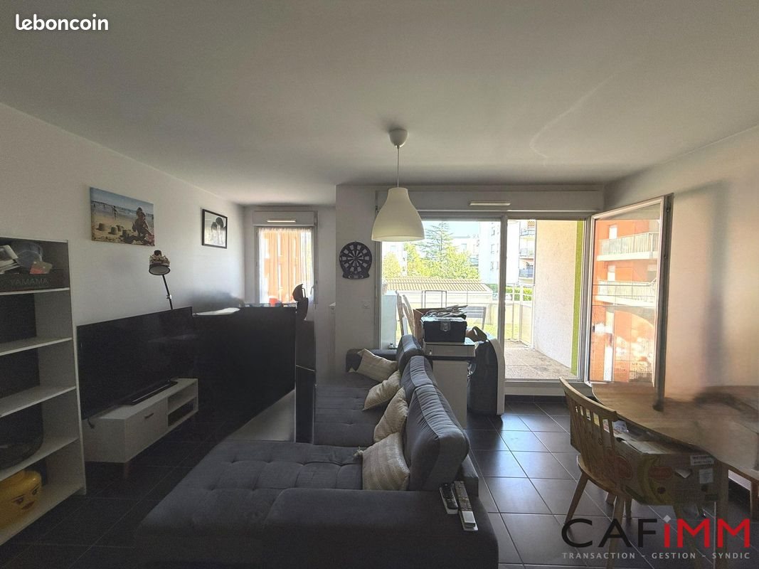 Appartement à louer, 58m², Meyzieu