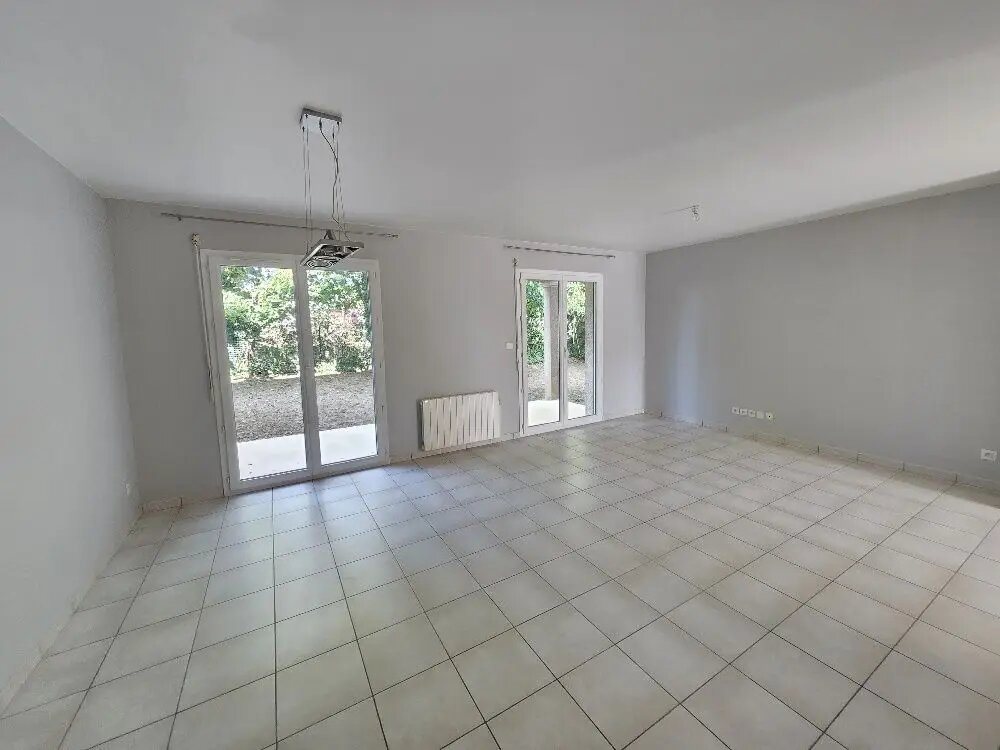 Appartement à louer, 78m², Soucieu-en-Jarrest