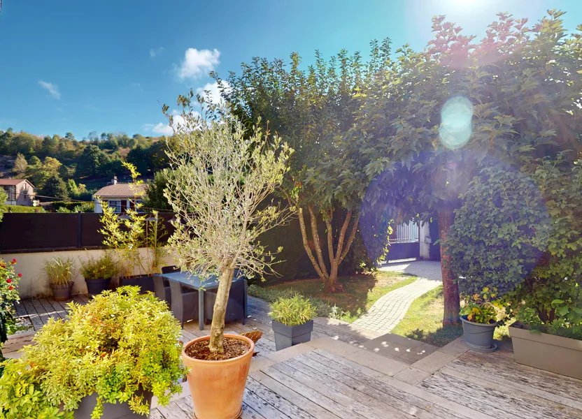 Maison à vendre, 220m², Le Chambon-Feugerolles