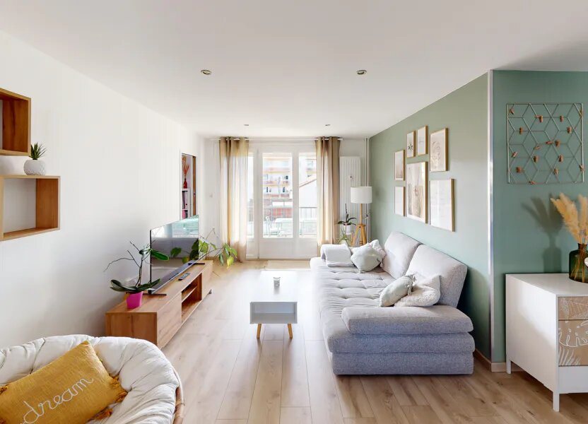 Appartement à louer, 72m², Saint-Etienne