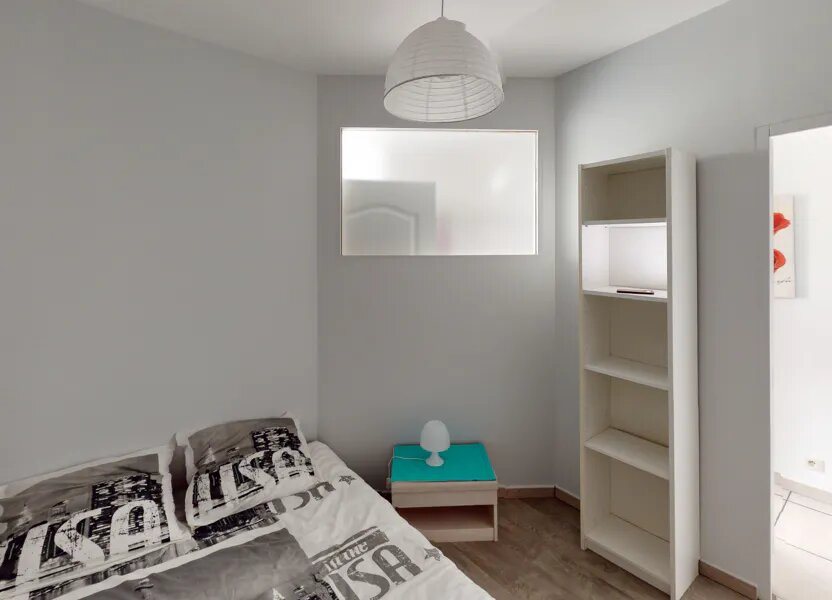 Appartement à louer, 29m², Saint-Étienne