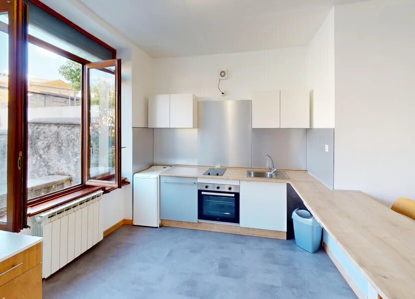 Appartement à louer, 40m², Saint-Étienne