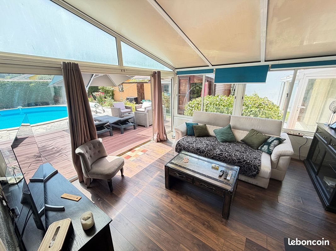 Maison à vendre, 135m², Oloron-Sainte-Marie