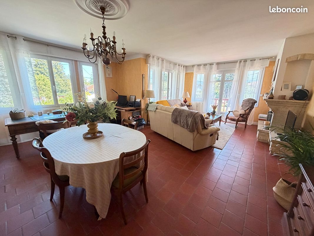 Maison à vendre, 250m², Bordes