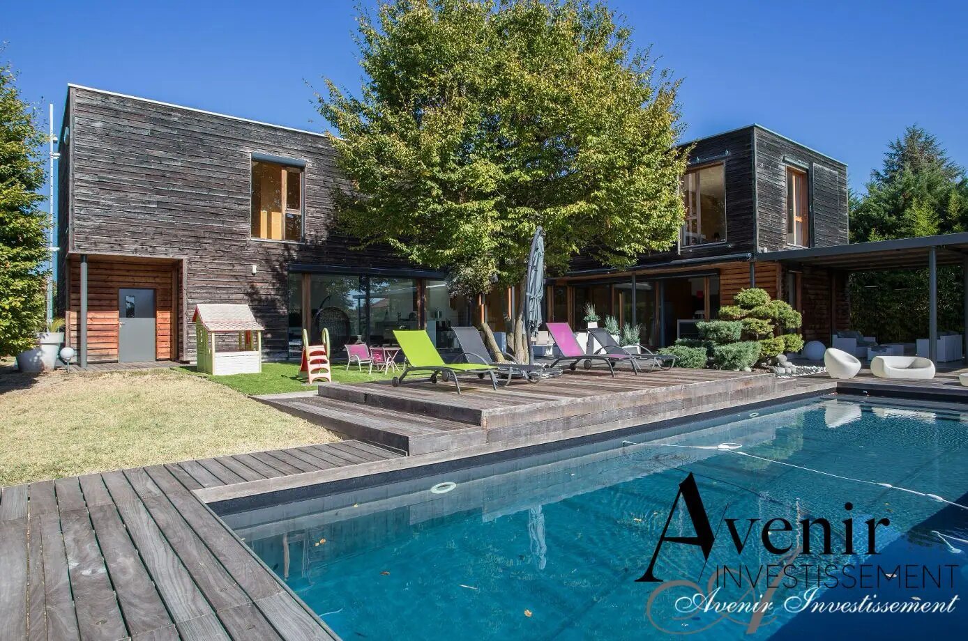 Maison à louer, 320m², Neyron