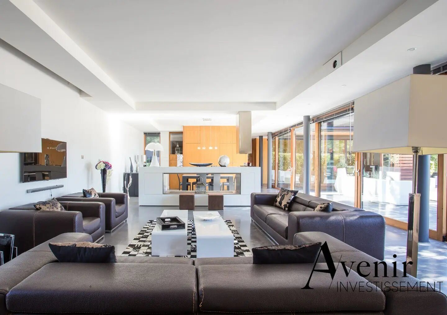 Maison à louer, 320m², Neyron
