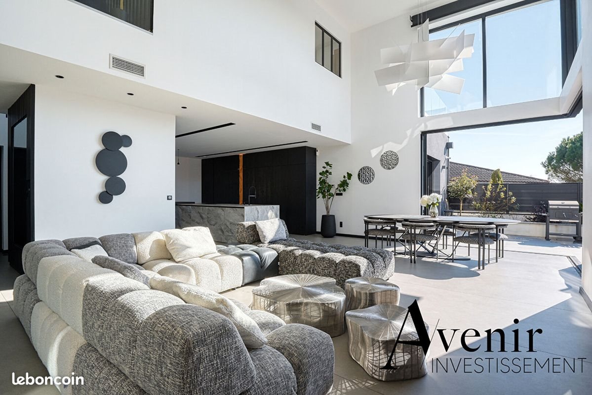 Maison à vendre, 322m², Décines-Charpieu
