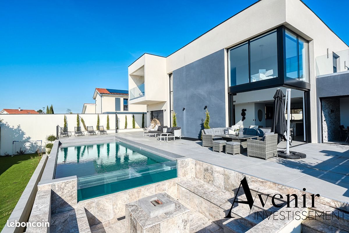 Maison à vendre, 322m², Décines-Charpieu