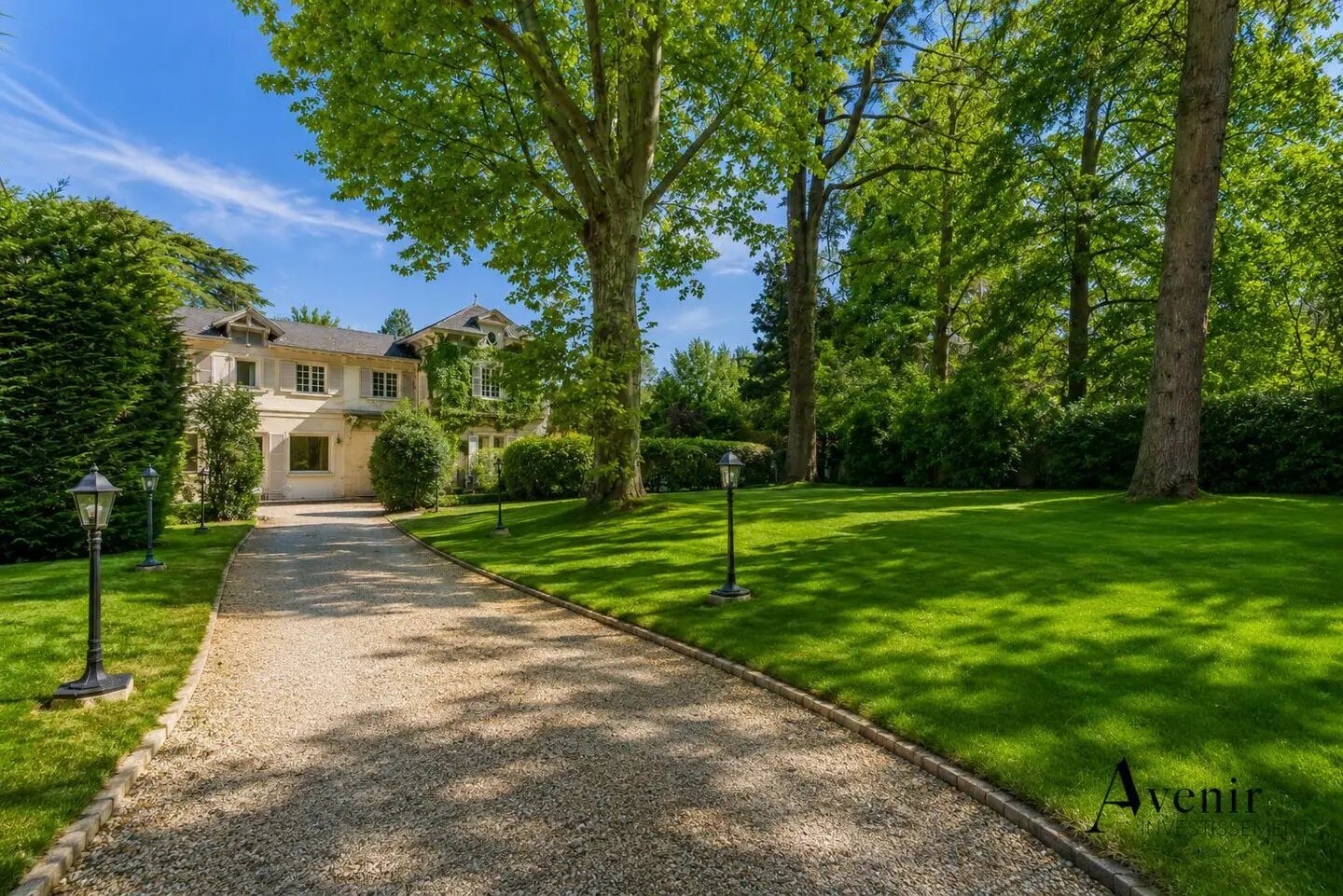 Maison à louer, 404m², Écully