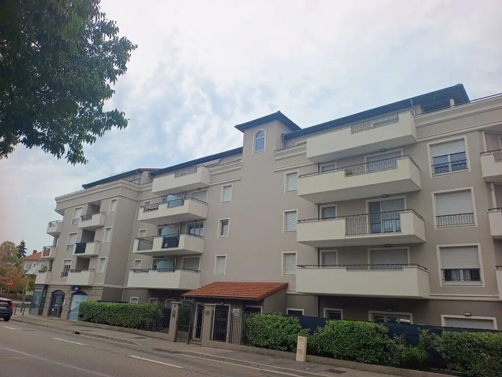 Appartement à louer, 38m², Chassieu