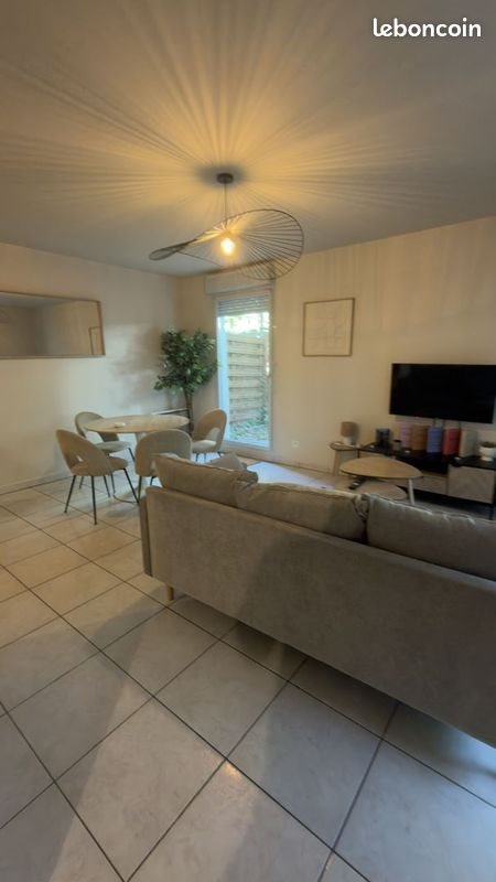 Appartement à louer, 50m², Bron