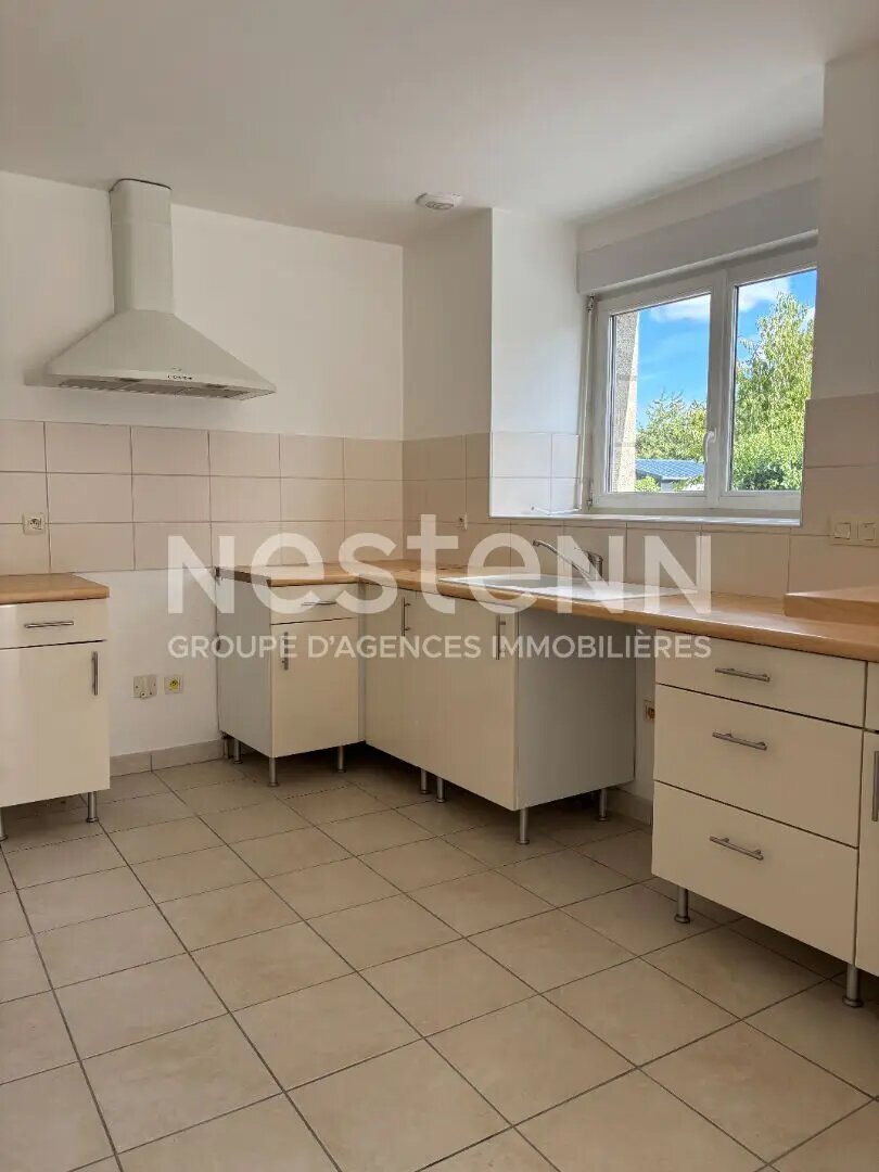 Maison à louer, 75m², Péaule